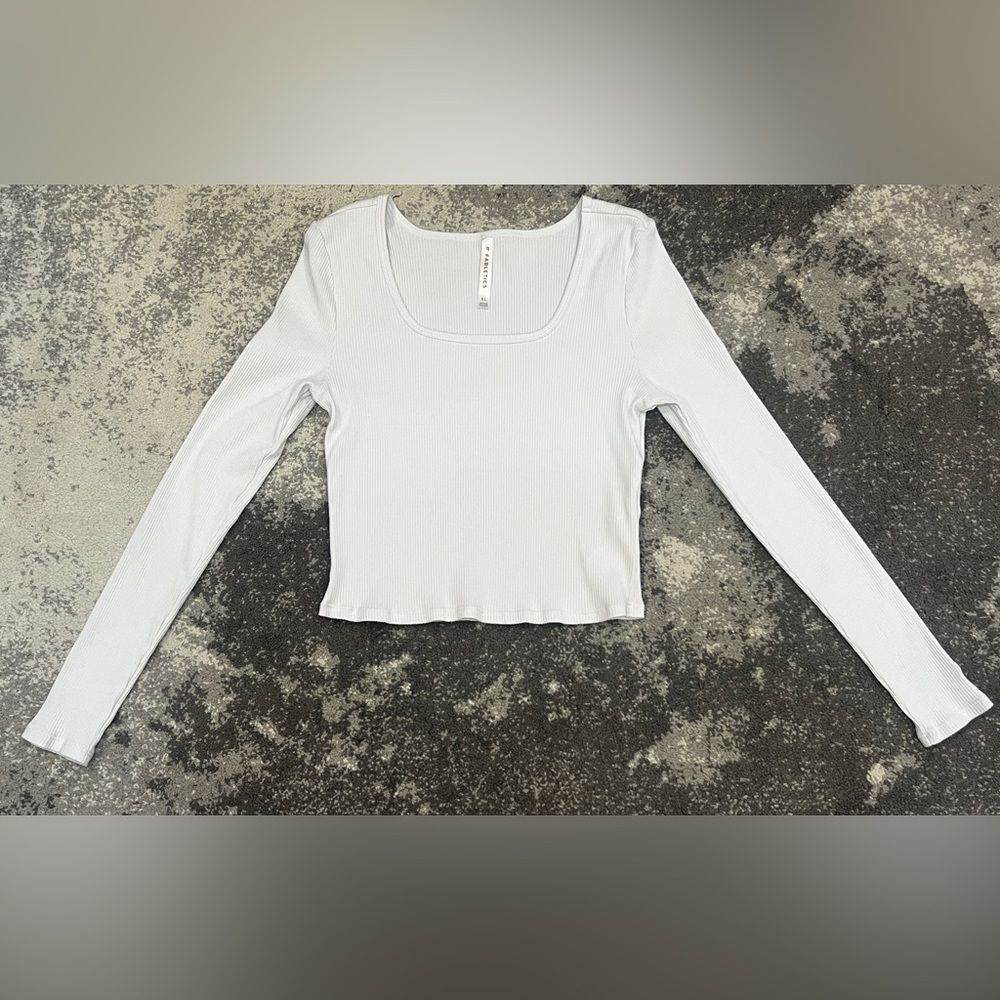 Fabletics Daily white ribbed long-sleeve square-neck crop top Size XL